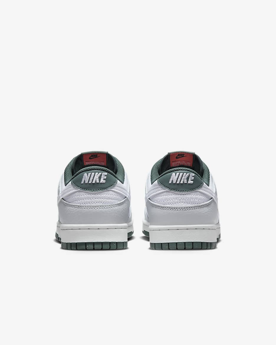 Green and red nike dunks best sale